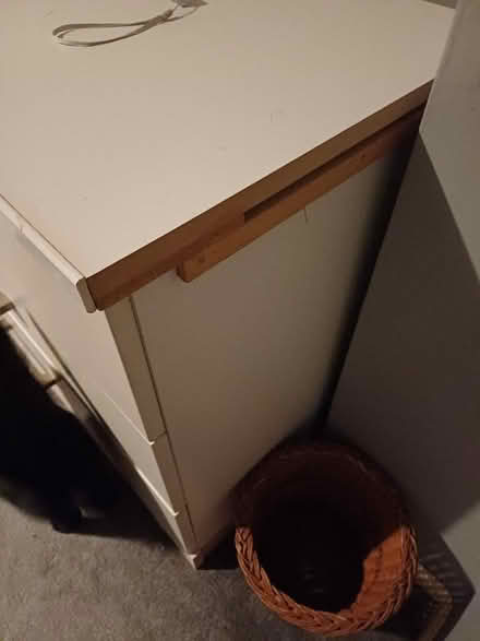 Photo of free Medium chest of drawers (Farnborough) #4