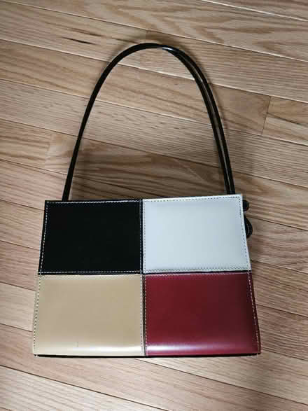Photo of free Purses (Off S. Tyler Road, St Charles) #1