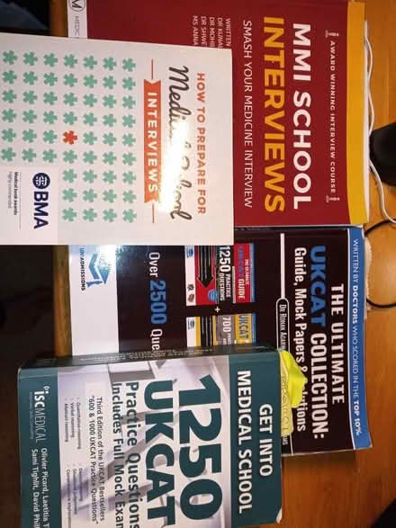 Photo of free UKCAT/Medical School entry preparation books (Hemyock EX15) #1