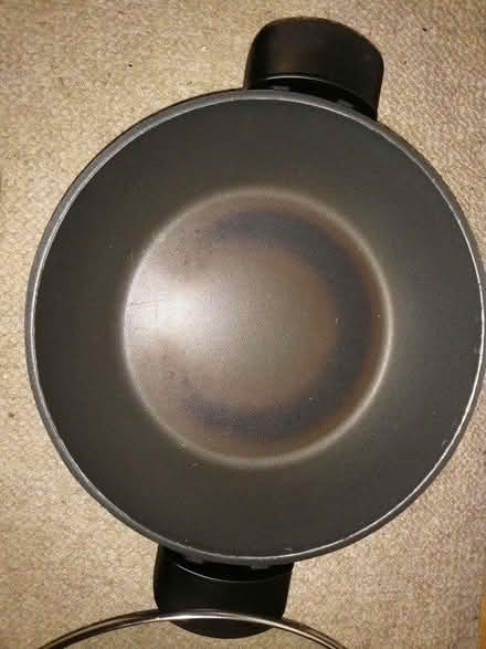 Photo of free Prestige electric frying pan & lid (Maidenhead SL6) #3