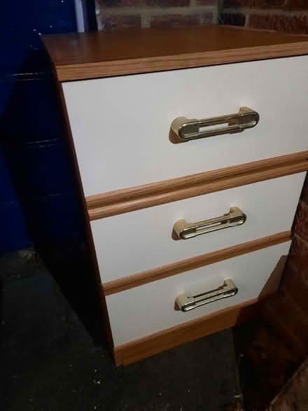 Photo of free Bedside drawers (ME20) #1