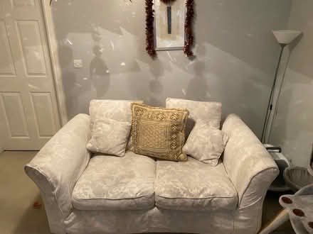 Photo of free 2 sofa’s (Leistershire, Hinckley LE10) #4