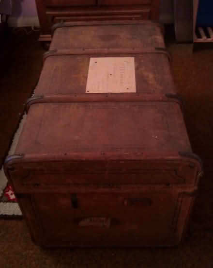 Photo of free Vintage travelling trunk (St Mary Cray BR5) #4