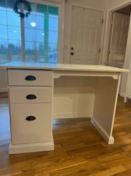 Photo of free Wood Desk (Salmon Creek/Mt Vista (98686)) #2