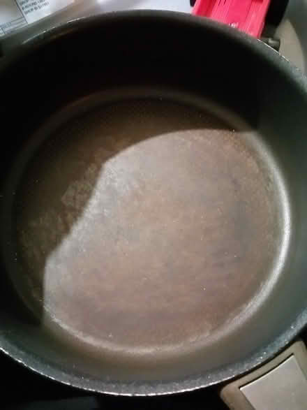 Photo of free Tefal 25cm frying pan with lid (Maidenhead SL6) #3