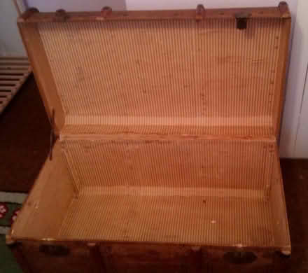 Photo of free Vintage travelling trunk (St Mary Cray BR5) #3