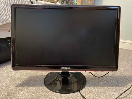 Photo of free 22” Samsung TV (Kidderminster DY11) #1