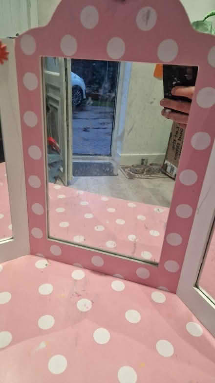 Photo of free Pink make up desk (Ingoldisthorpe, PE31) #2