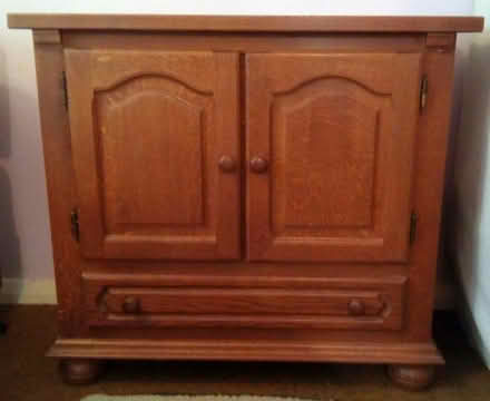 Photo of free Small oak cupboard with 2 doors, 1 drawer (St Mary Cray BR5) #2