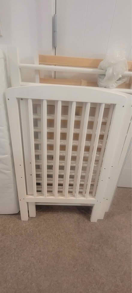 Photo of free Space saving cot (SM5) #1