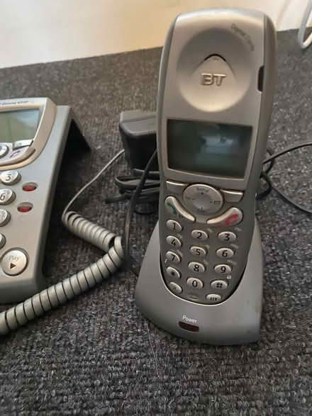Photo of free BT Telephone, answering machine and remote handheld (Springfield SY2) #2