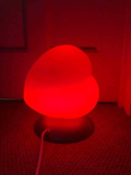 Photo of free IKEA heart-shaped lamp/nightlight (The Butts BA11) #2