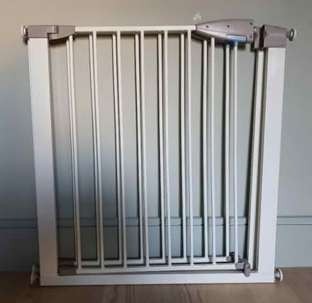 Photo of free Munchkin Lindam Stair/Safety Gate: covers 76-82cm. (Chiswick W4) #1
