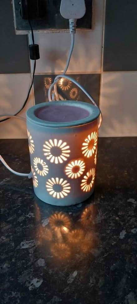 Photo of free Wax melter light (Waterlooville PO8) #1