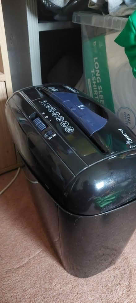 Photo of free Shredder (TN24) #1