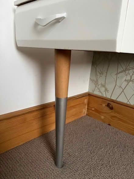 Photo of free Meredew Mid Century headboard (Thornton Heath CR7 8) #4