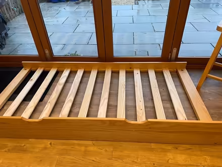 Photo of free Trundle bed (PO18) #1