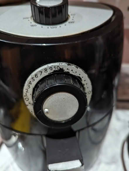 Photo of free Small air fryer (Smethwick) #4