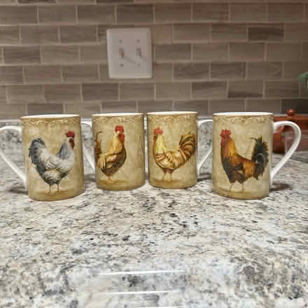 Photo of free Set of Rooster Mugs (Derwood) #1