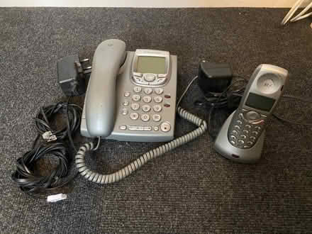 Photo of free BT Telephone, answering machine and remote handheld (Springfield SY2) #3