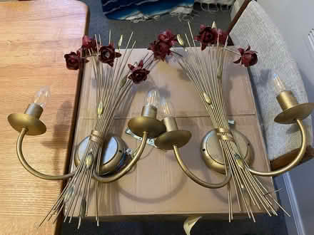 Photo of free Wall and ceiling lights set (Pollokshaws E G43) #4