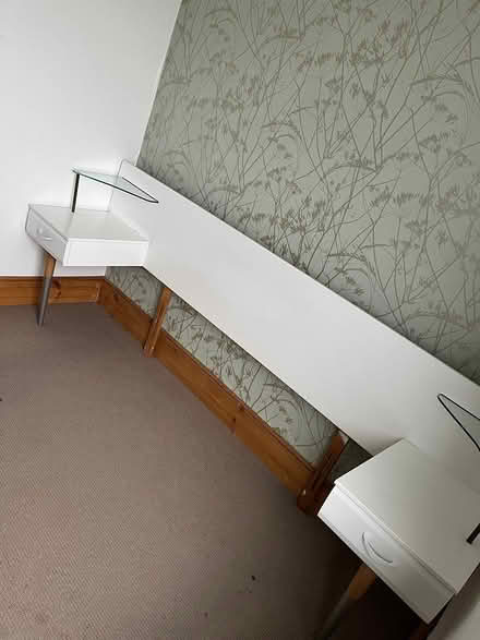 Photo of free Meredew Mid Century headboard (Thornton Heath CR7 8) #2