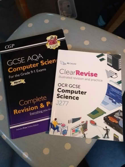 Photo of free GCSE Computer Science guides (Girton CB3) #1