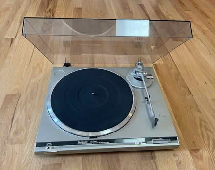 Photo of free Turntable (north Boulder) #1