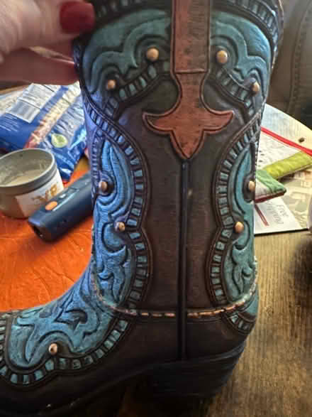 Photo of free Cowboy boot vase (Saugerties) #1