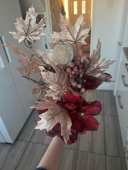 Photo of free A beautiful assortment of wintry fake flowers and leaves (Langney BN23) #1