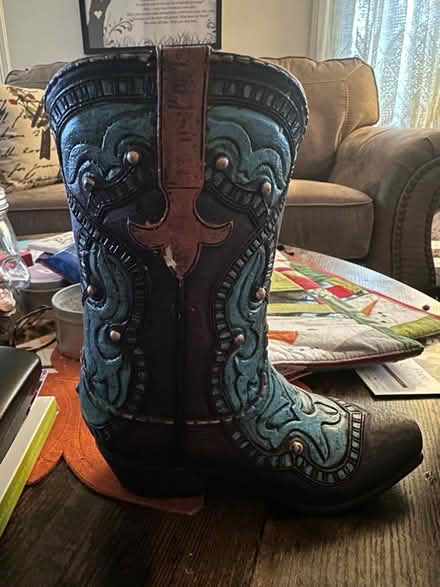 Photo of free Cowboy boot vase (Saugerties) #4