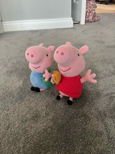 Photo of free George & Peppa Pig Plush (Wickford SS11) #1