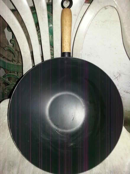 Photo of free Wok - non-stick, with wood handle (Bucknell SY7) #1