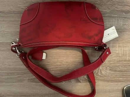 Photo of free Tommy Hilfiger Purse see details (Dundee & Hicks Palatine) #2
