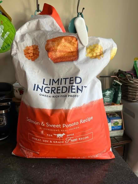 Photo of free bag of dog food (Chester Springs) #1