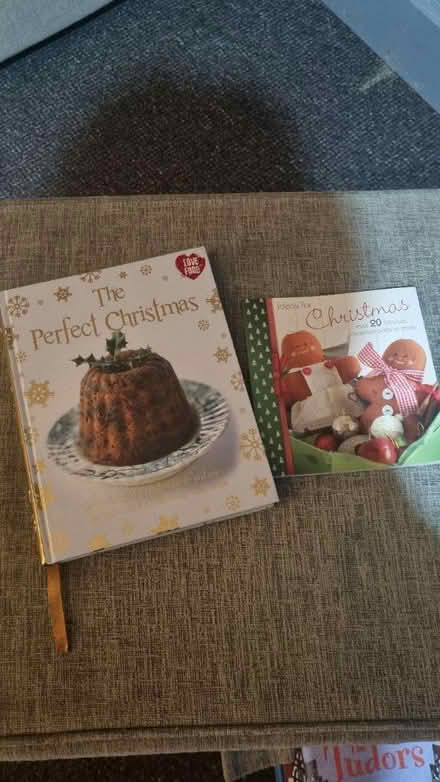 Photo of free Christmas themed books (Old town bridlington YO16) #1