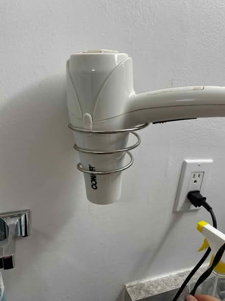Photo of free Conair hair dryer (Yonge and College) #1