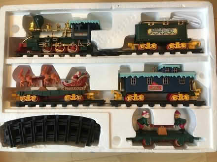 Photo of free older Christmas train set (Little Italy, Ottawa) #1