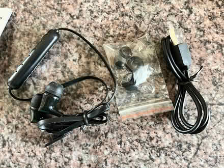Photo of free wireless earbuds (Streetsville) #1