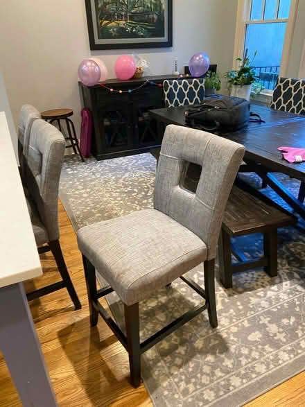 Photo of free Large grey and white rug (North Decatur) #1