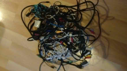 Photo of free Lots of old leads/cables (SW15 Roehampton) #1