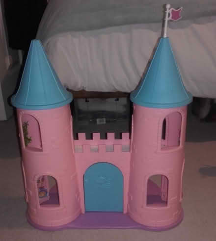 Photo of free Used & Damaged My Little Pony Castle (Eastbourne DL1) #1