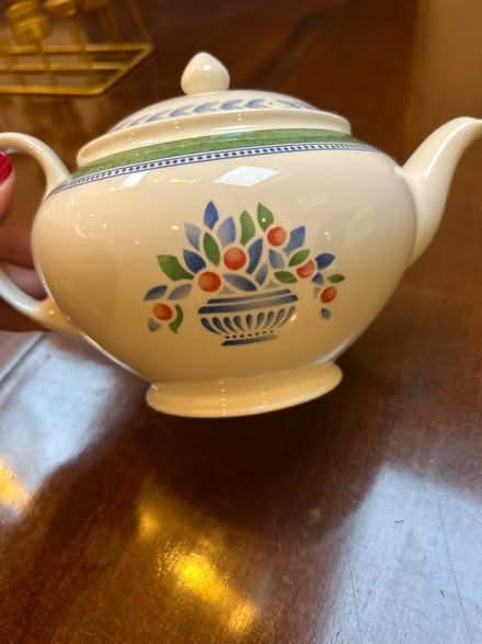 Photo of free Teapot (Clapham Junction SW11) #1