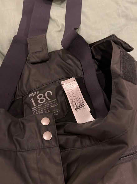 Photo of free Black ski trousers French 40-42 (Hampstead, mw3) #2