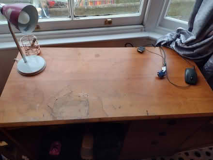 Photo of free Desk (Lewes (near Prison)) #3