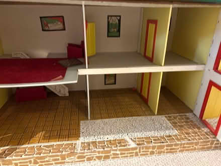 Photo of free Vintage 50s dolls house (Clapham Junction SW11) #2