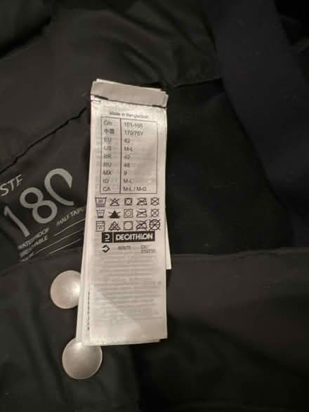 Photo of free Black ski trousers French 40-42 (Hampstead, mw3) #3