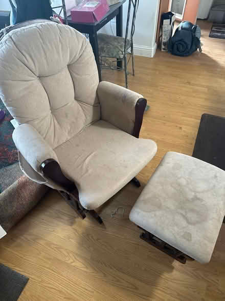 Photo of free Glide chair with ottoman (San Jose) #1