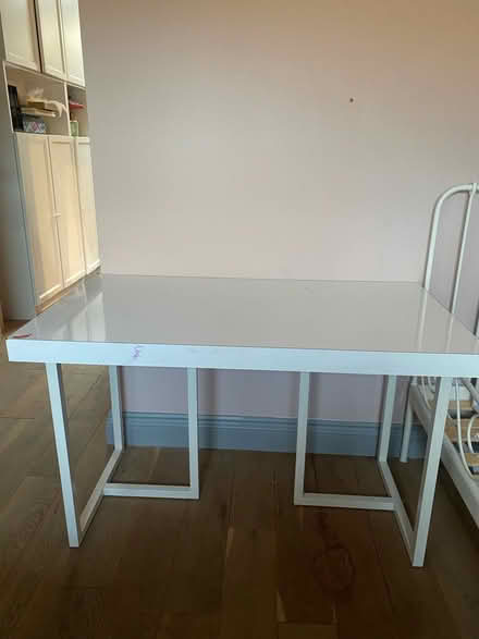 Photo of free White desk (W10) #3