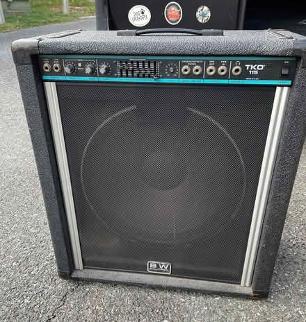 Photo of free Peavey TKO 115 Bass Amp (20878) #3